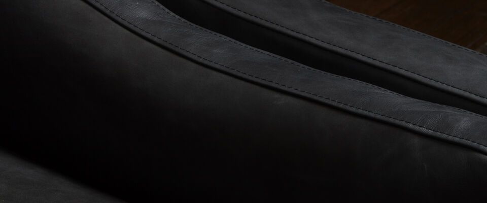 canape cuir noir heidsieck